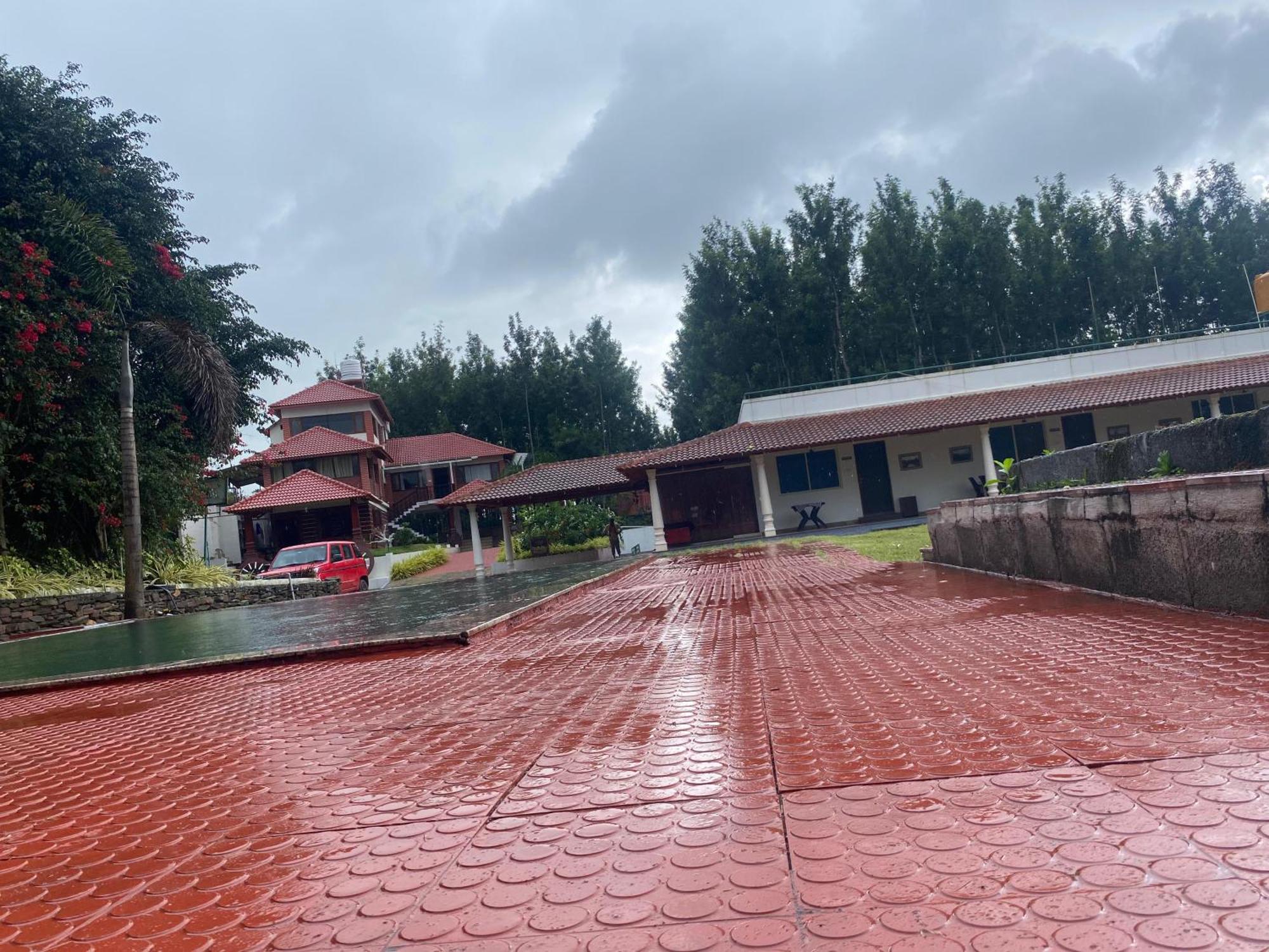 Bougain Villa Chikmagalur Luaran gambar
